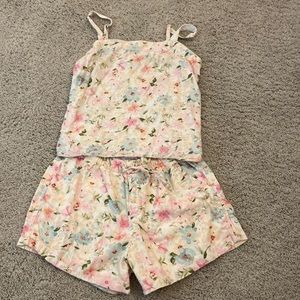 Two piece linen shorts set